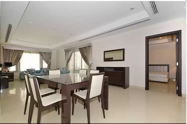 yerleşim Hazır Mülk 1 yatak odası F/F Apartman  kiralık içinde Doha #16187 - 1  image 